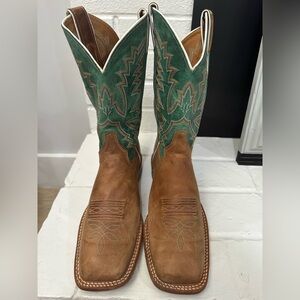 Justin Boots Square Toe Cowboy Boots